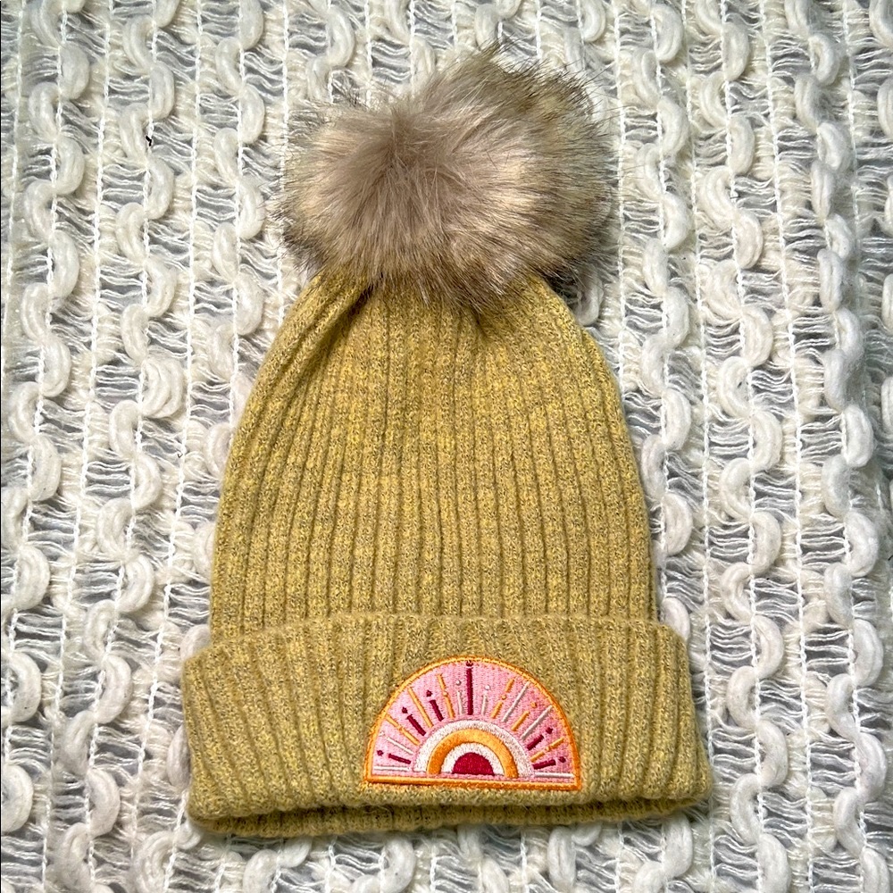 Virgina Wolf Sun Ray Patch Beanie Faux Fur PomPom Crochet Knit Stocking Cap